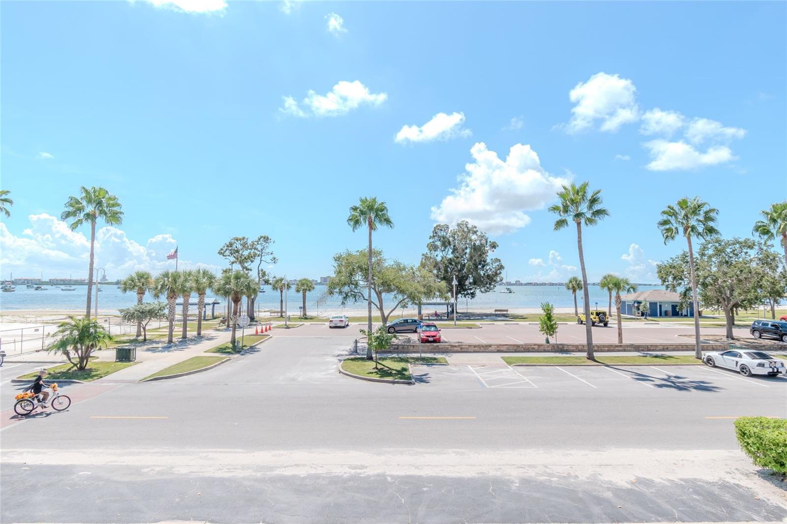 5605 SHORE BLVD S #1B, GULFPORT, FL, 33707