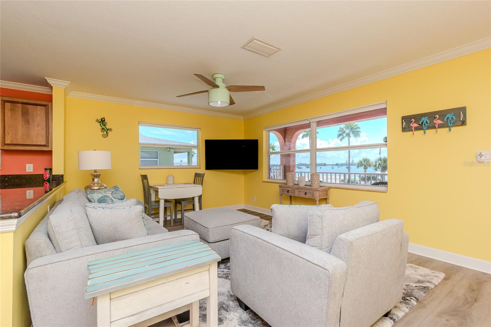 5605 SHORE BLVD S #1B, GULFPORT, FL, 33707