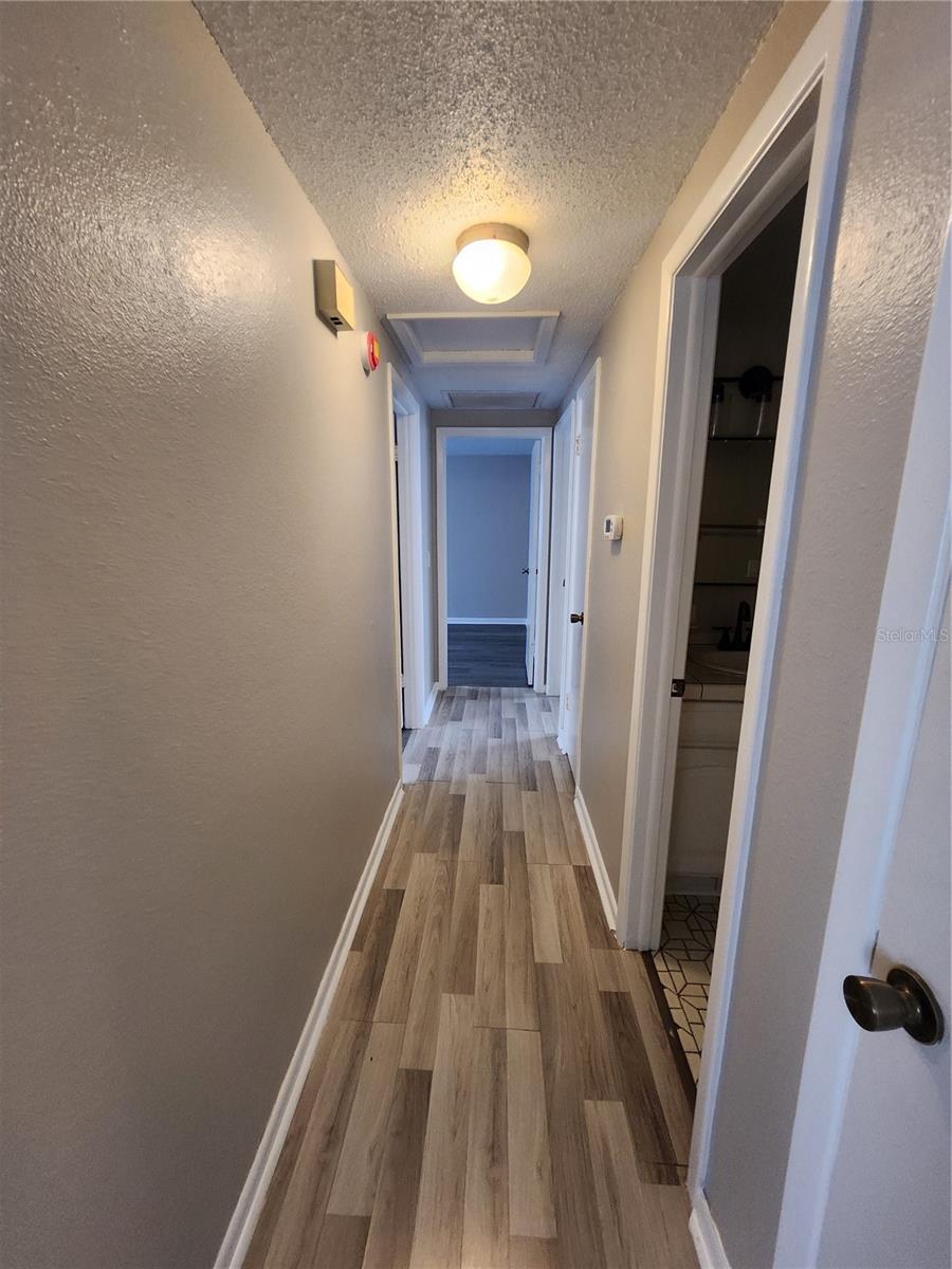 806 WALNUT DR, SEFFNER, FL, 33584
