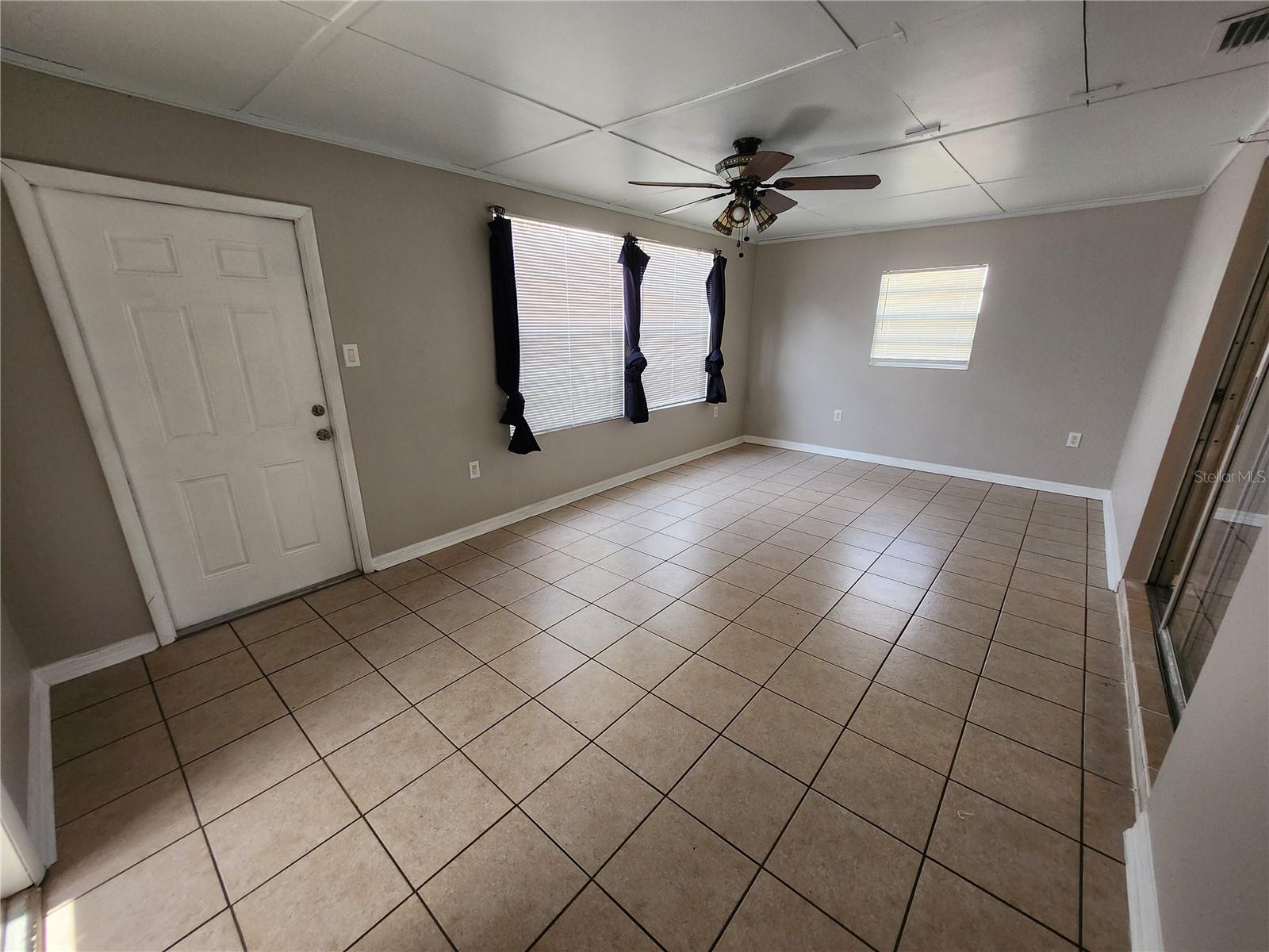 806 WALNUT DR, SEFFNER, FL, 33584