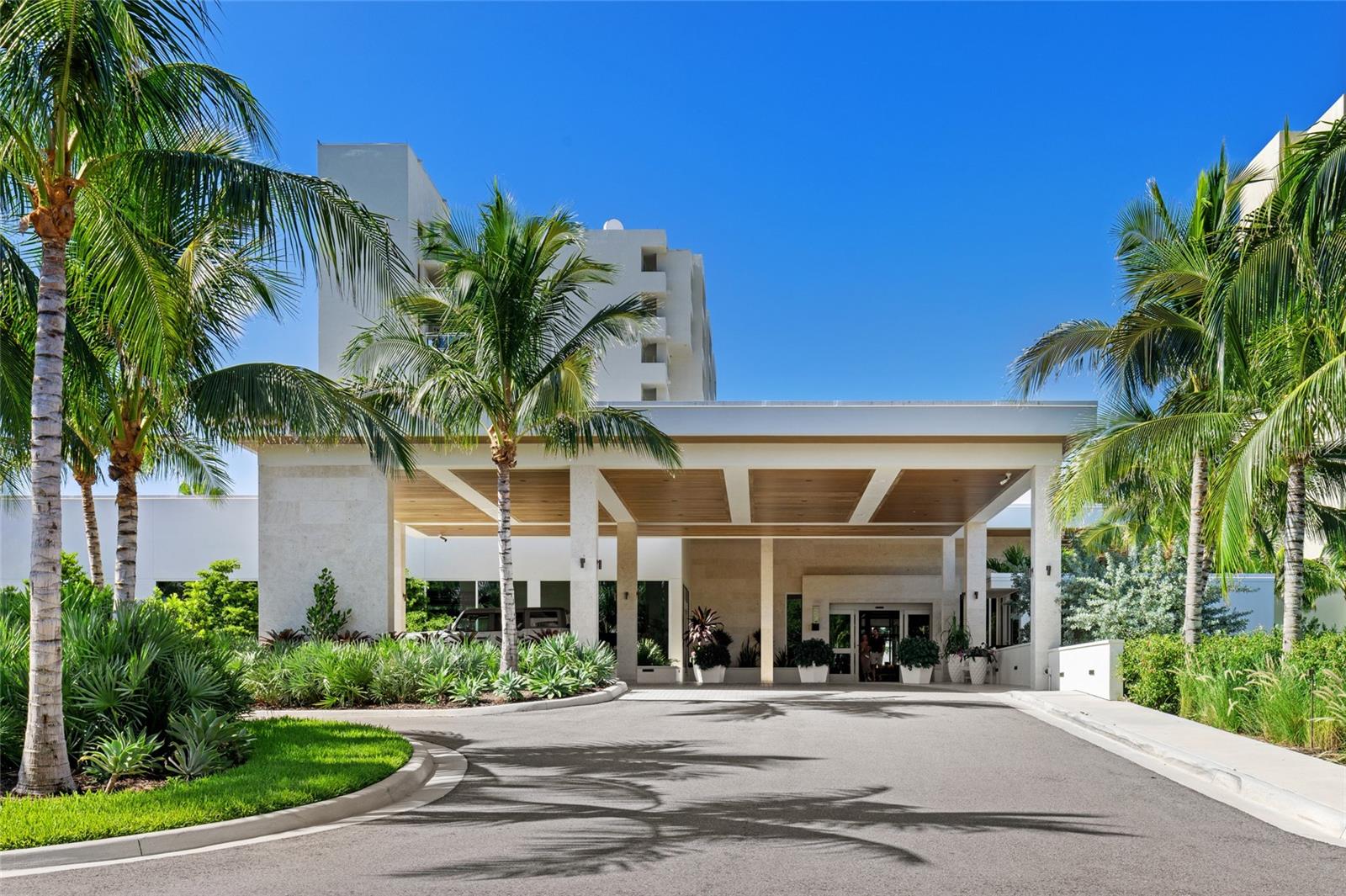 210 SANDS POINT RD #2101, LONGBOAT KEY, FL, 34228