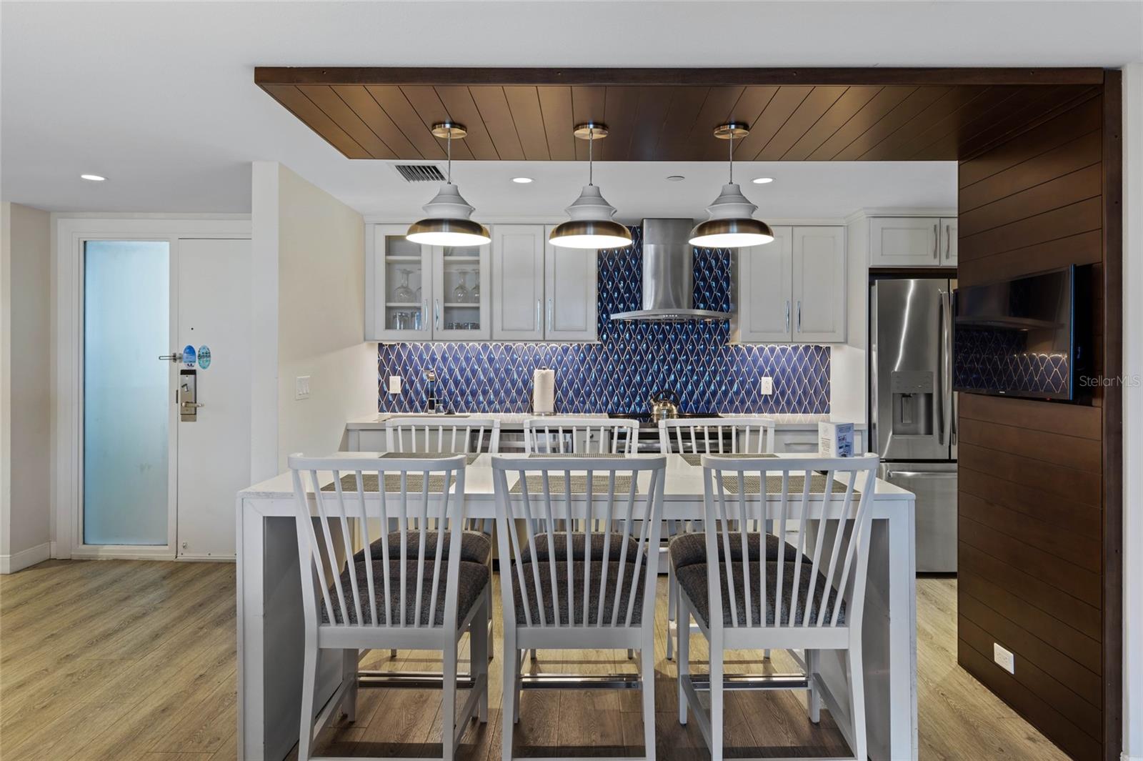 210 SANDS POINT RD #2101, LONGBOAT KEY, FL, 34228