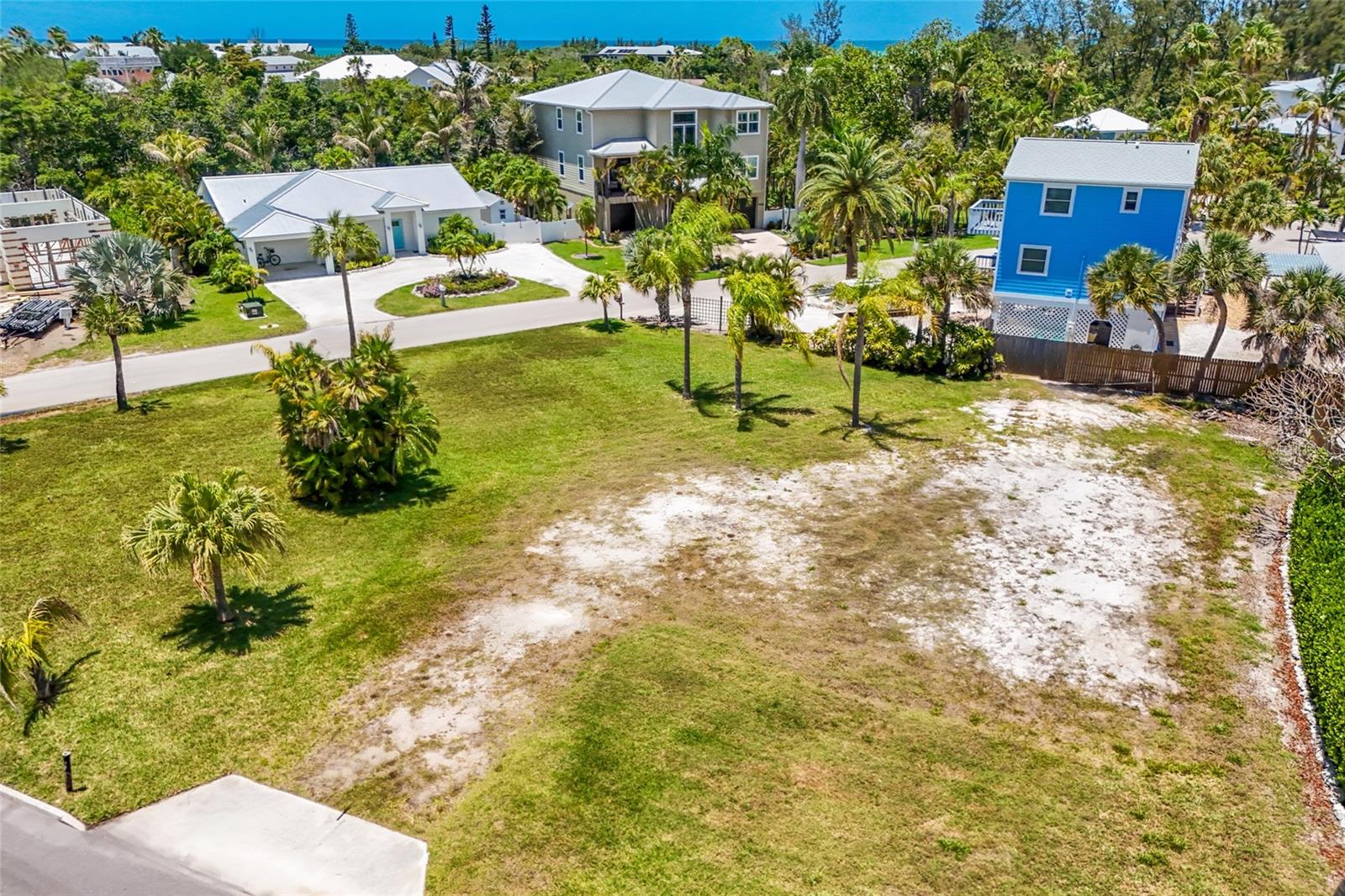 591 RUSSELL ST, LONGBOAT KEY, FL, 34228
