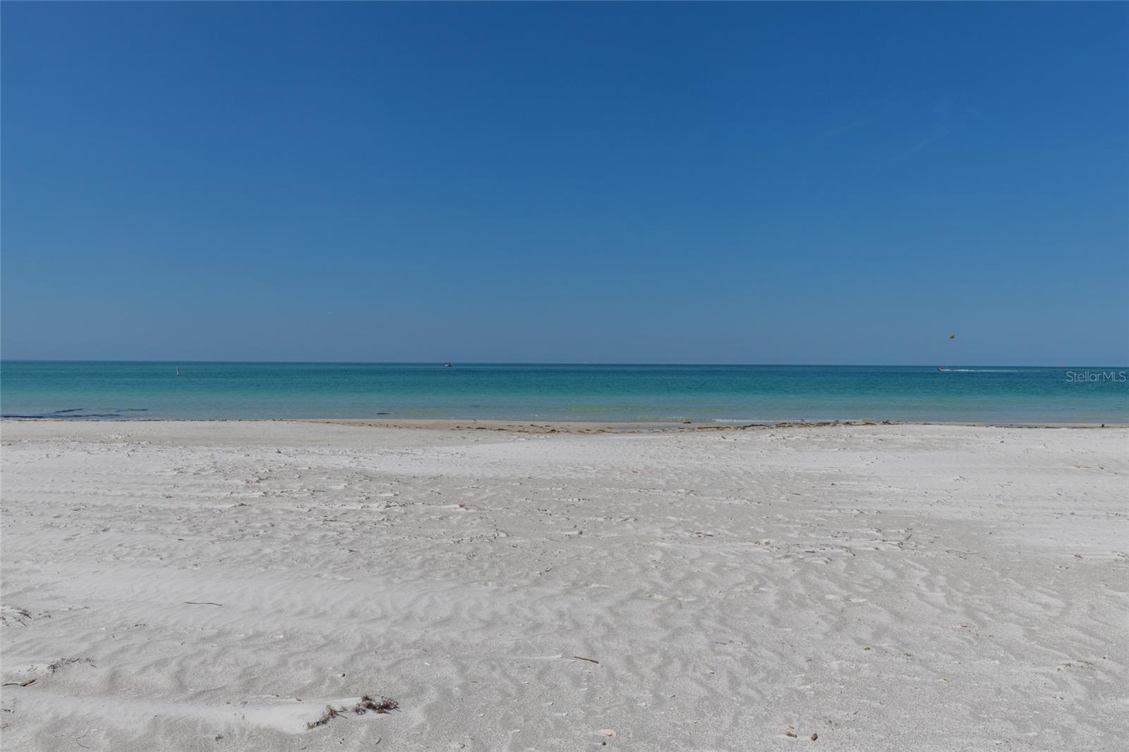 591 RUSSELL ST, LONGBOAT KEY, FL, 34228
