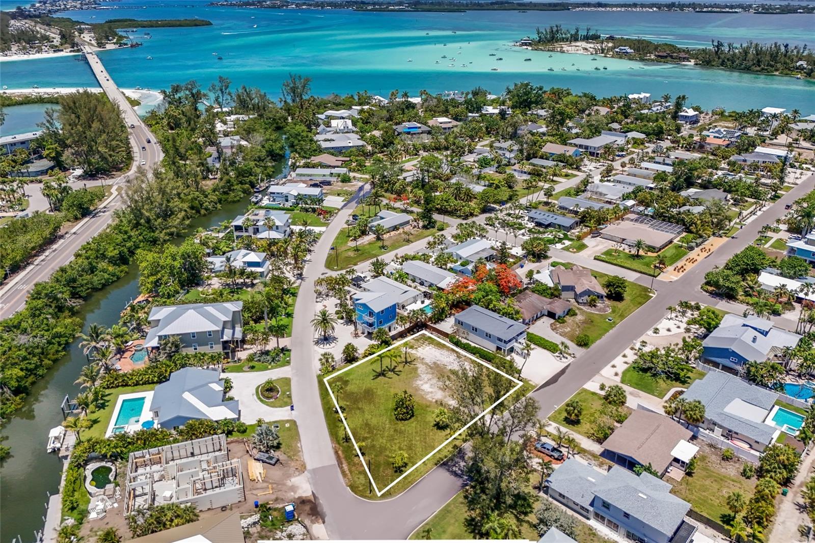 591 RUSSELL ST, LONGBOAT KEY, FL, 34228