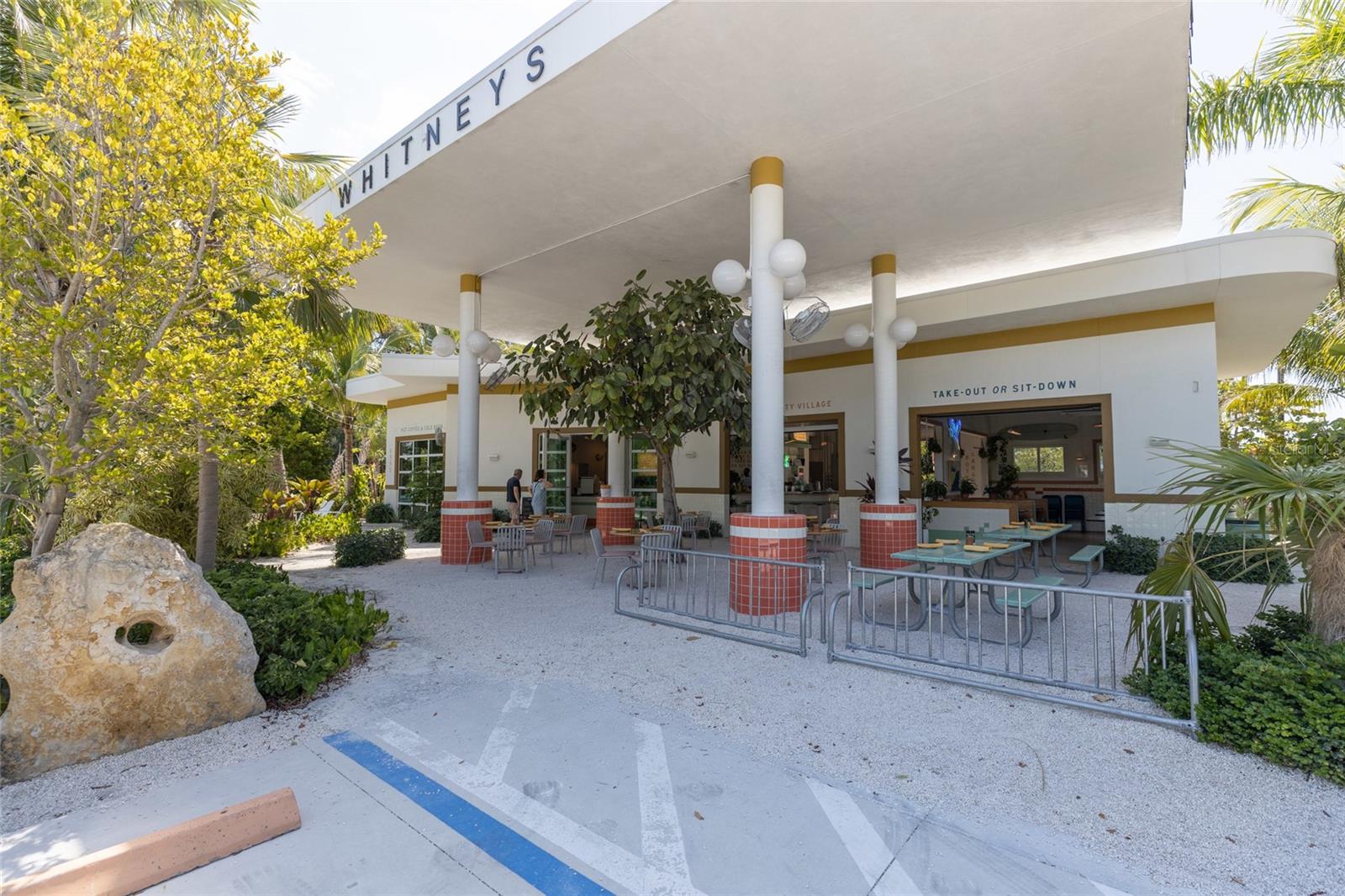 591 RUSSELL ST, LONGBOAT KEY, FL, 34228