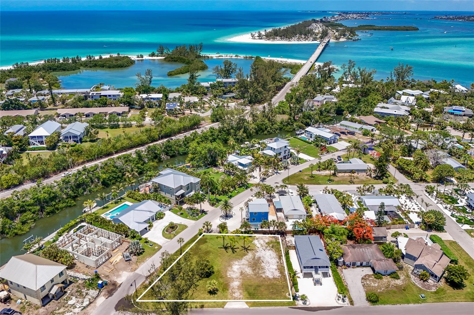 591 RUSSELL ST, LONGBOAT KEY, FL, 34228