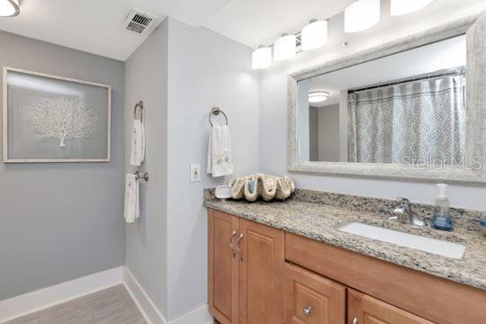 220 BELLEVIEW BLVD #203, BELLEAIR, FL, 33756