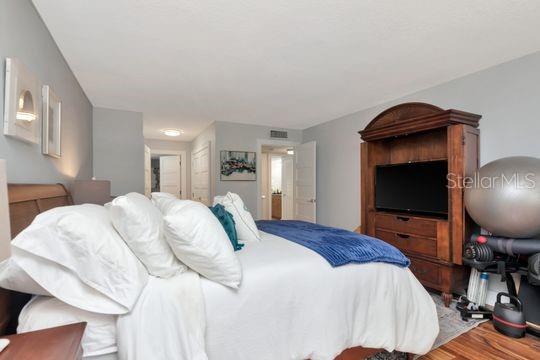 220 BELLEVIEW BLVD #203, BELLEAIR, FL, 33756