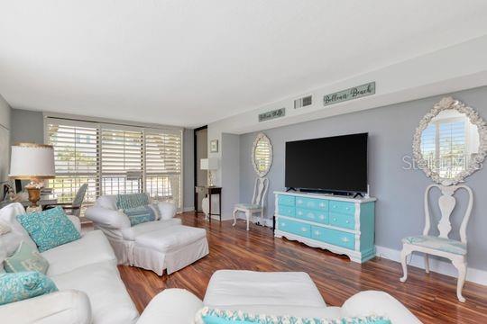 220 BELLEVIEW BLVD #203, BELLEAIR, FL, 33756
