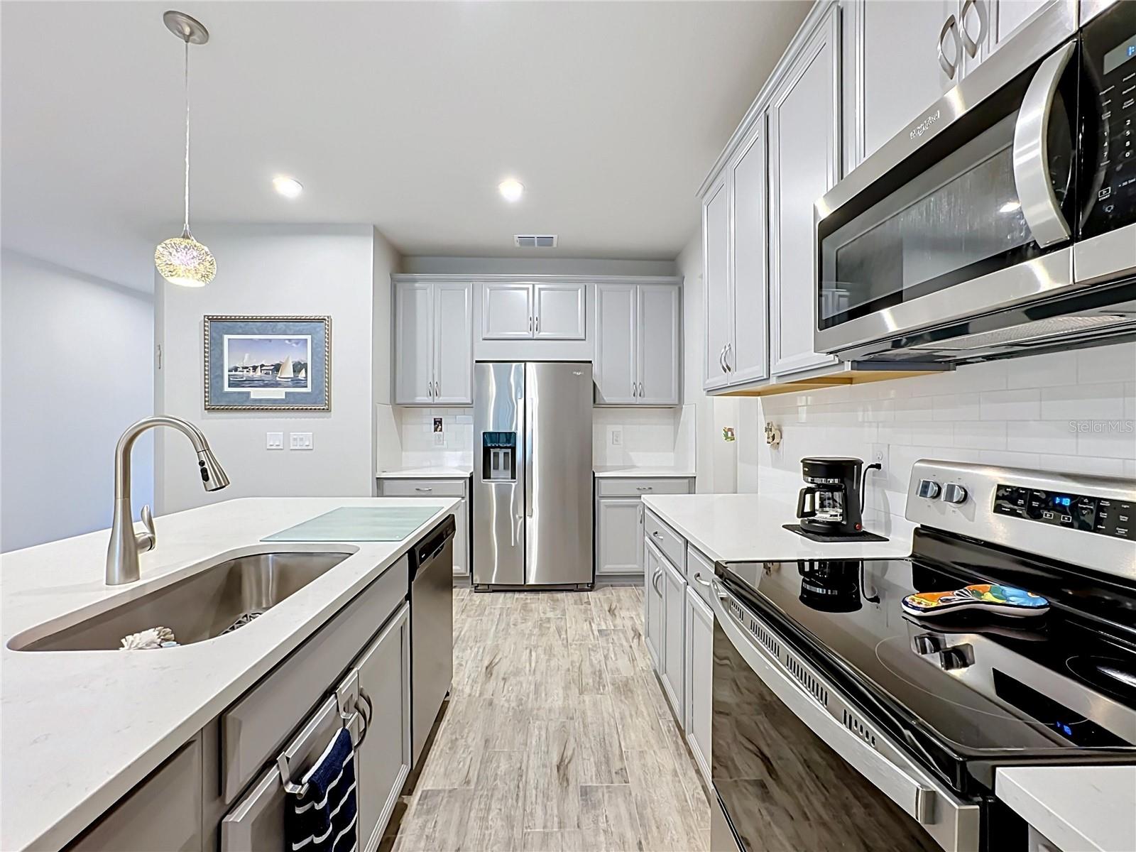 3775 MAXWELL PARK DR #3775, SUN CITY CENTER, FL, 33573
