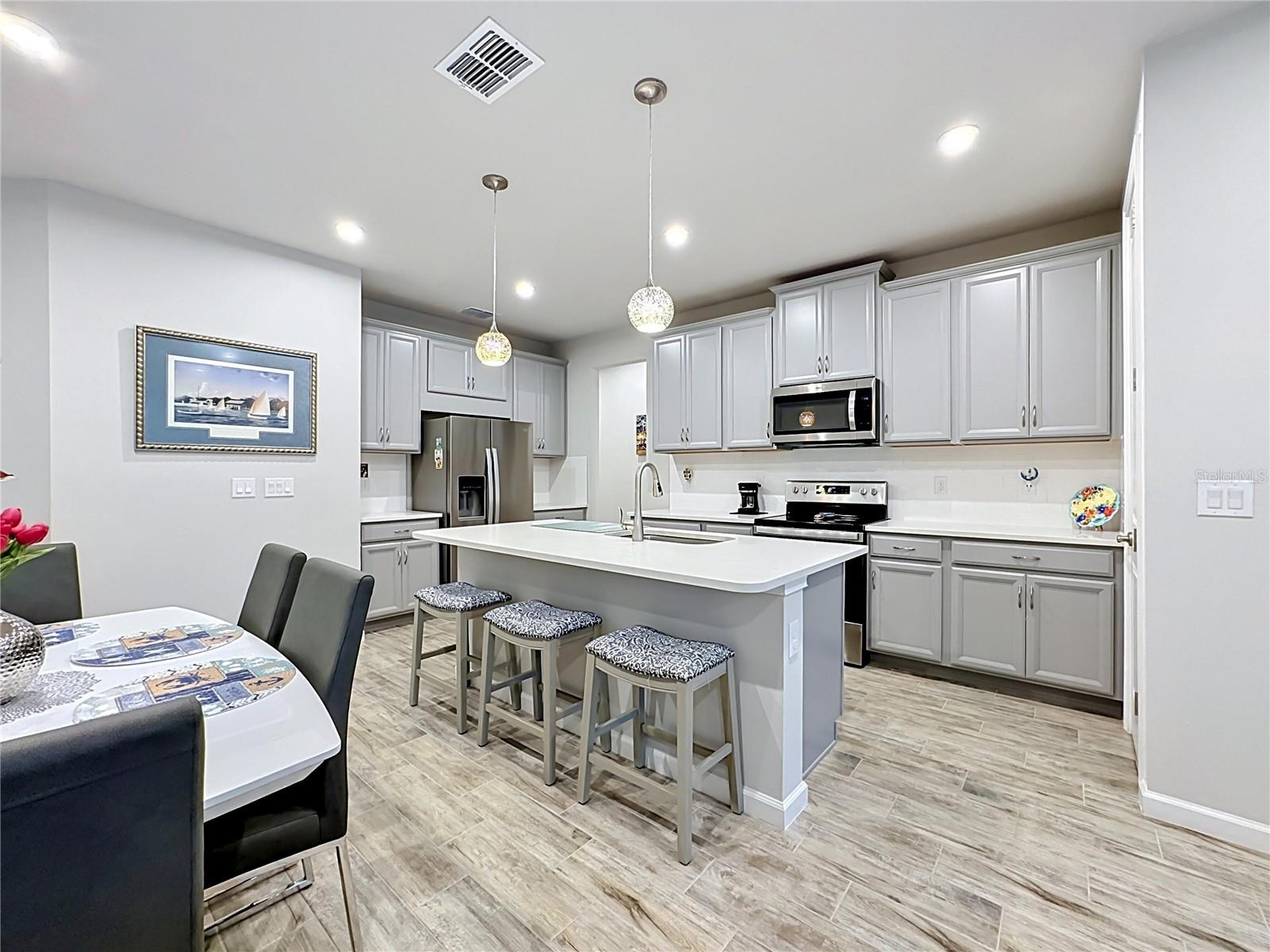 3775 MAXWELL PARK DR #3775, SUN CITY CENTER, FL, 33573