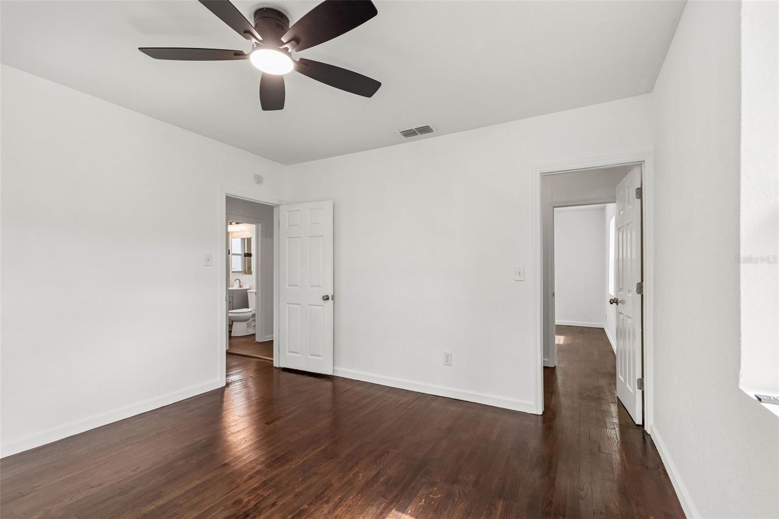 3737 BURLINGTON AVE N, ST PETERSBURG, FL, 33713