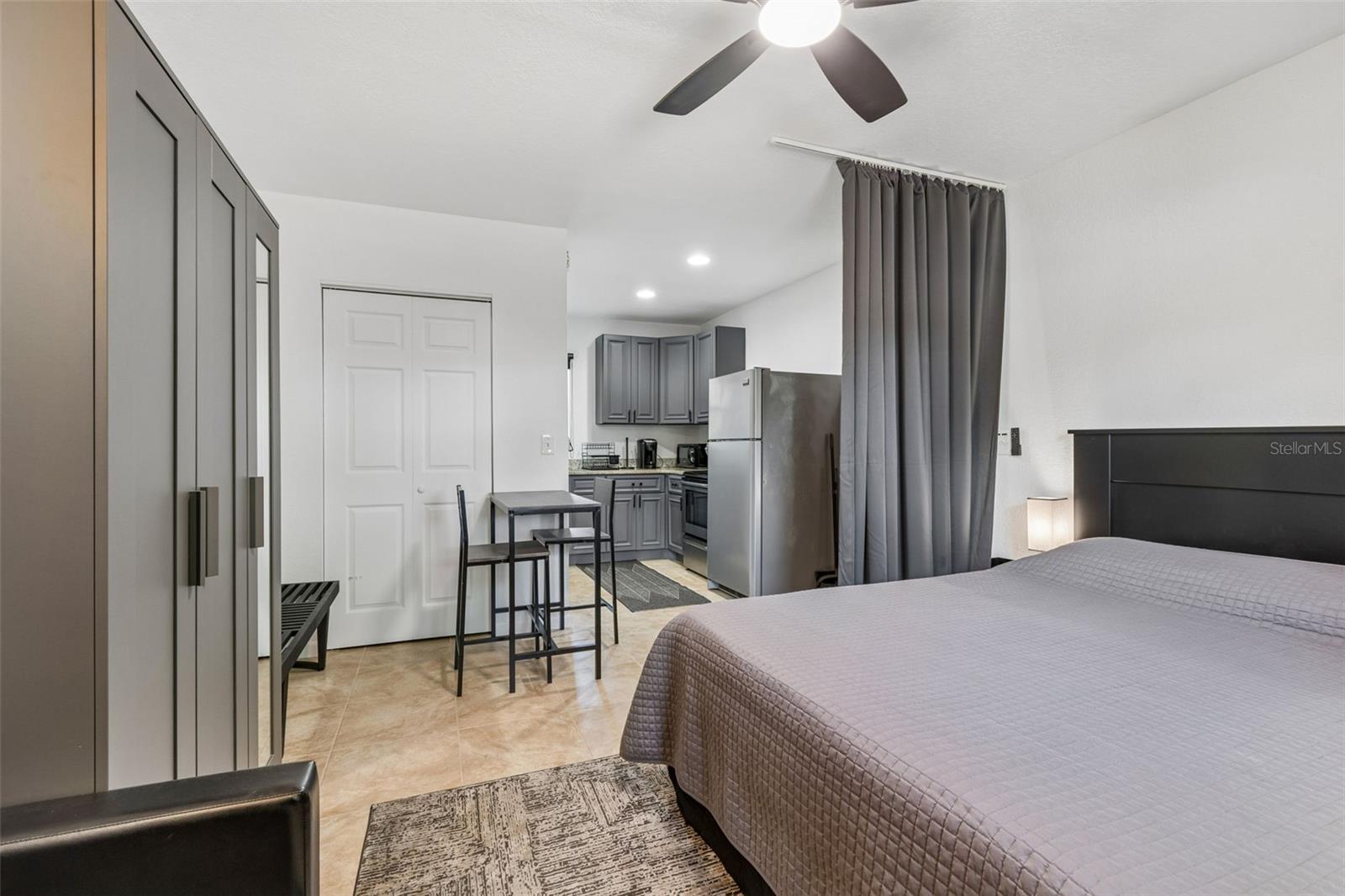 3737 BURLINGTON AVE N, ST PETERSBURG, FL, 33713