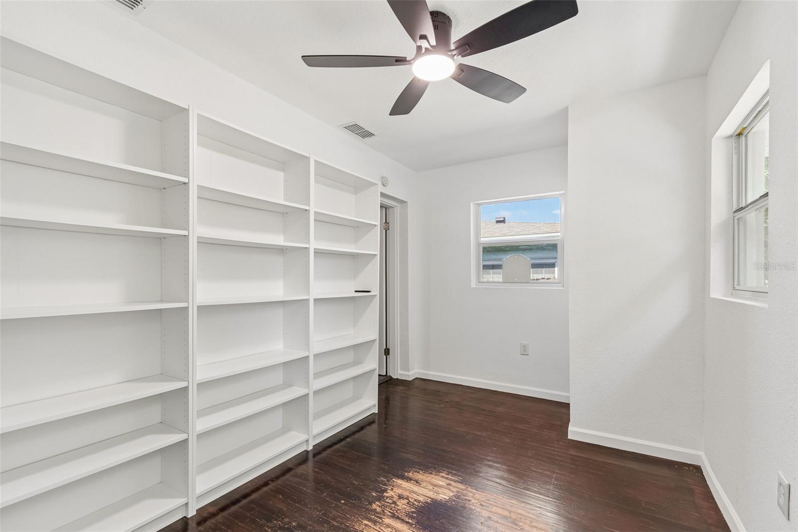 3737 BURLINGTON AVE N, ST PETERSBURG, FL, 33713