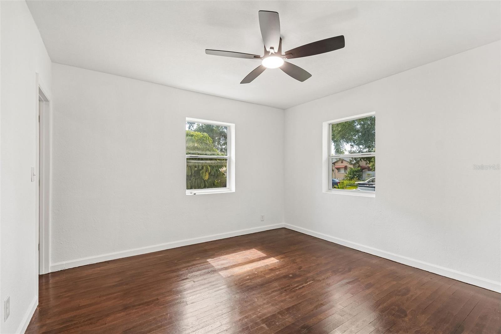 3737 BURLINGTON AVE N, ST PETERSBURG, FL, 33713