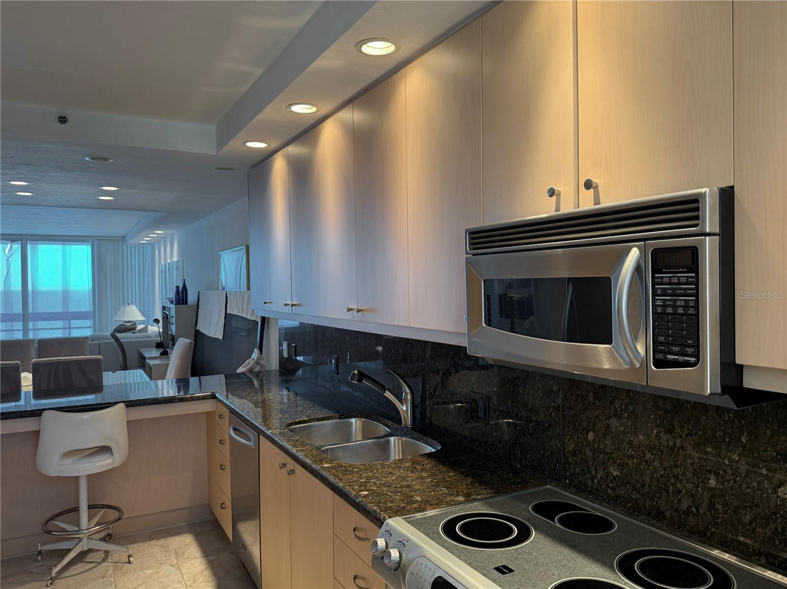 1135 GULF OF MEXICO DR #505, LONGBOAT KEY, FL, 34228