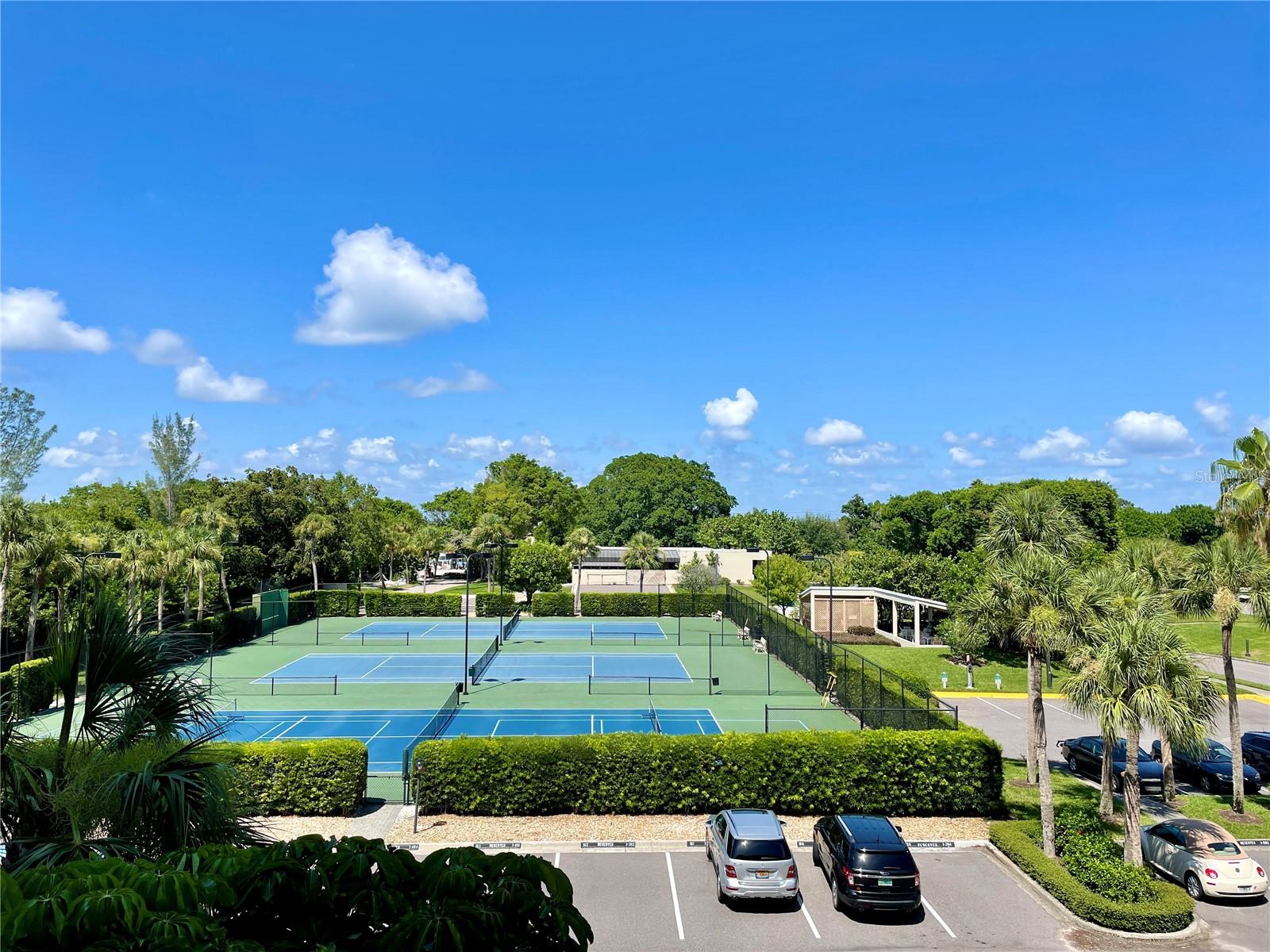 1135 GULF OF MEXICO DR #505, LONGBOAT KEY, FL, 34228