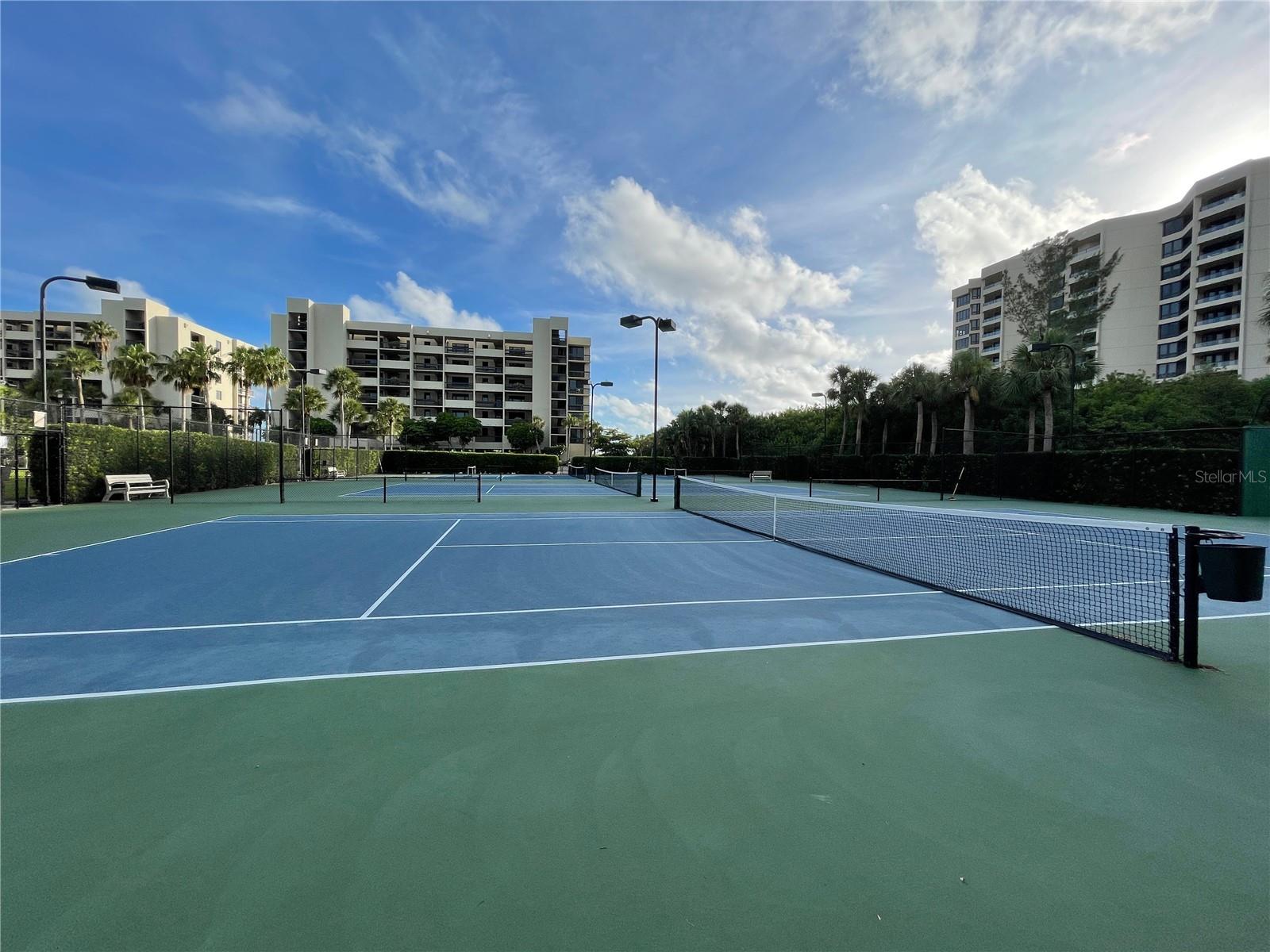 1135 GULF OF MEXICO DR #505, LONGBOAT KEY, FL, 34228
