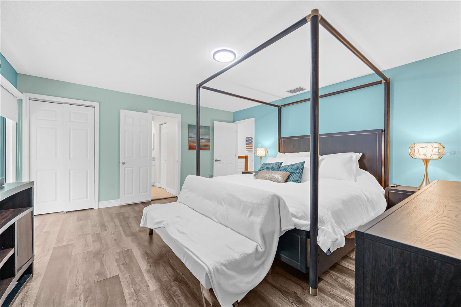 201 LAGOON DR, PALM HARBOR, FL, 34683