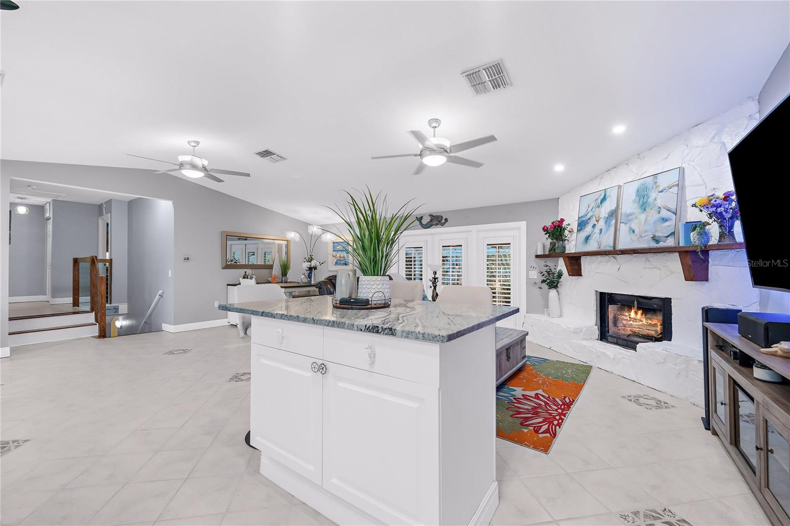 201 LAGOON DR, PALM HARBOR, FL, 34683