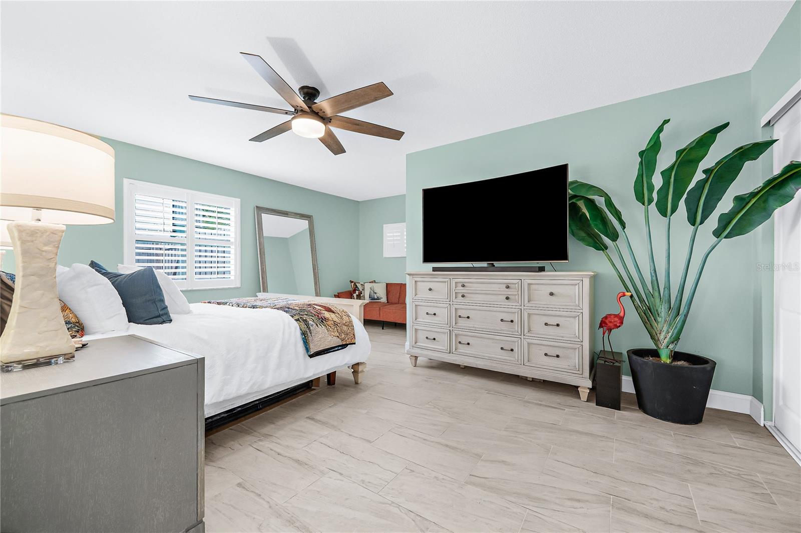201 LAGOON DR, PALM HARBOR, FL, 34683