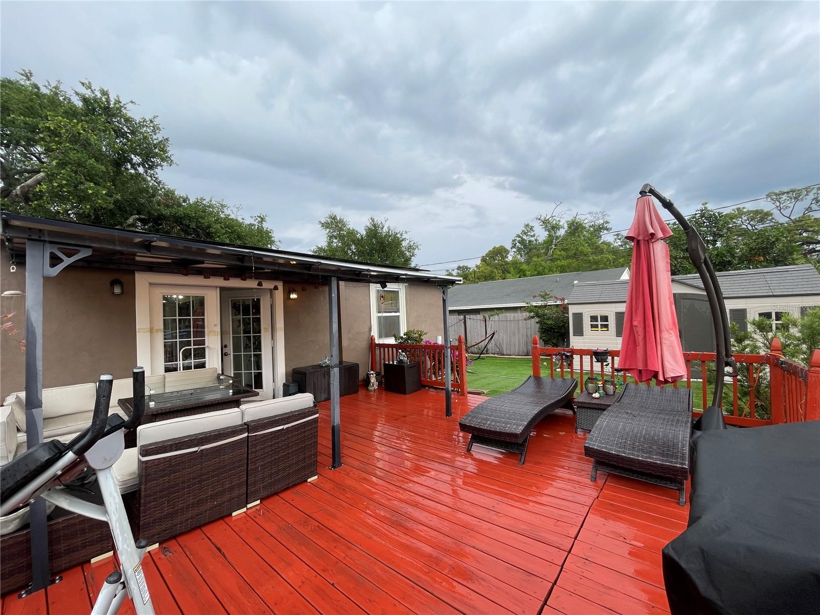 8002 48TH AVE N, ST PETERSBURG, FL, 33709