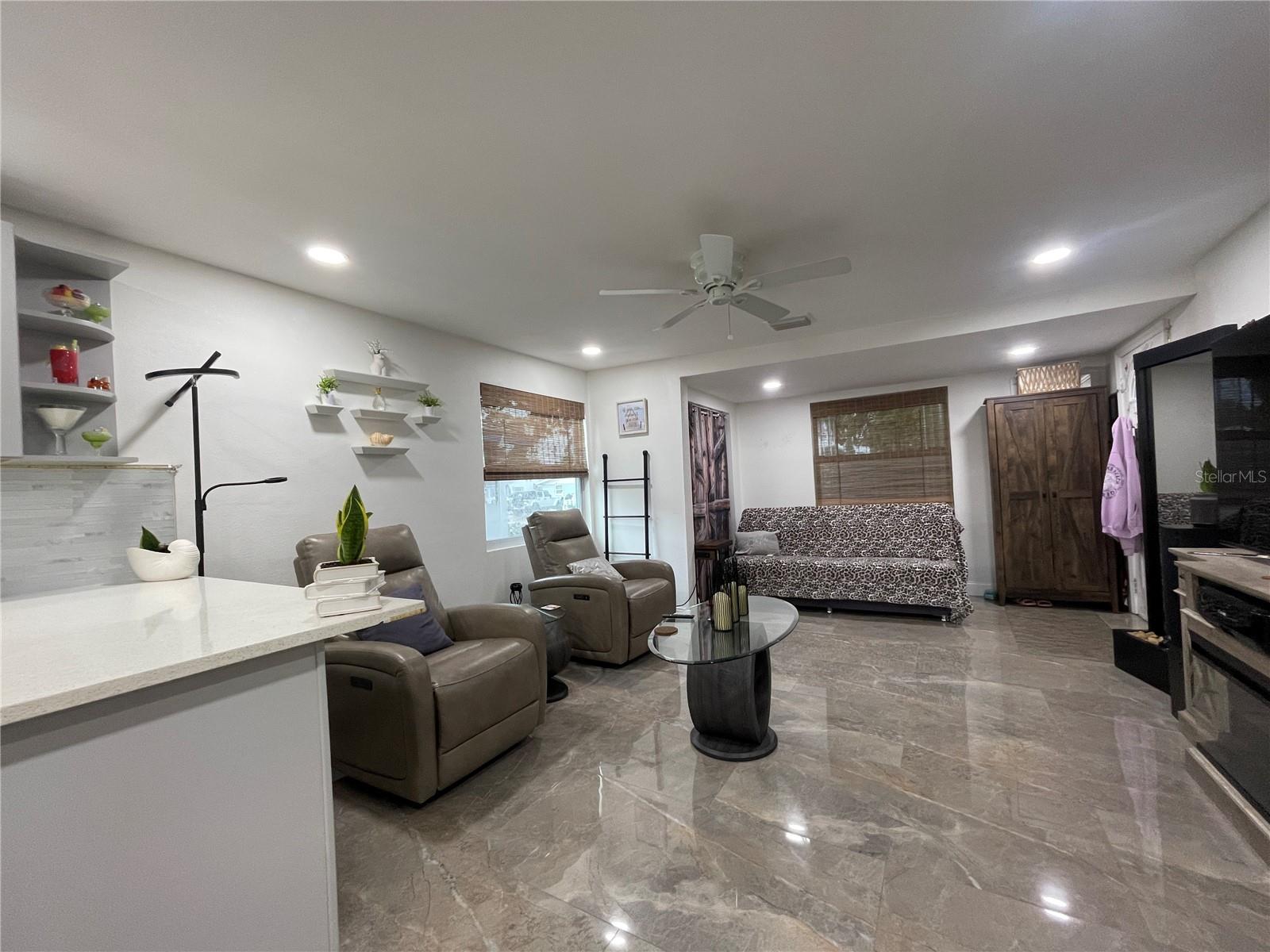 8002 48TH AVE N, ST PETERSBURG, FL, 33709