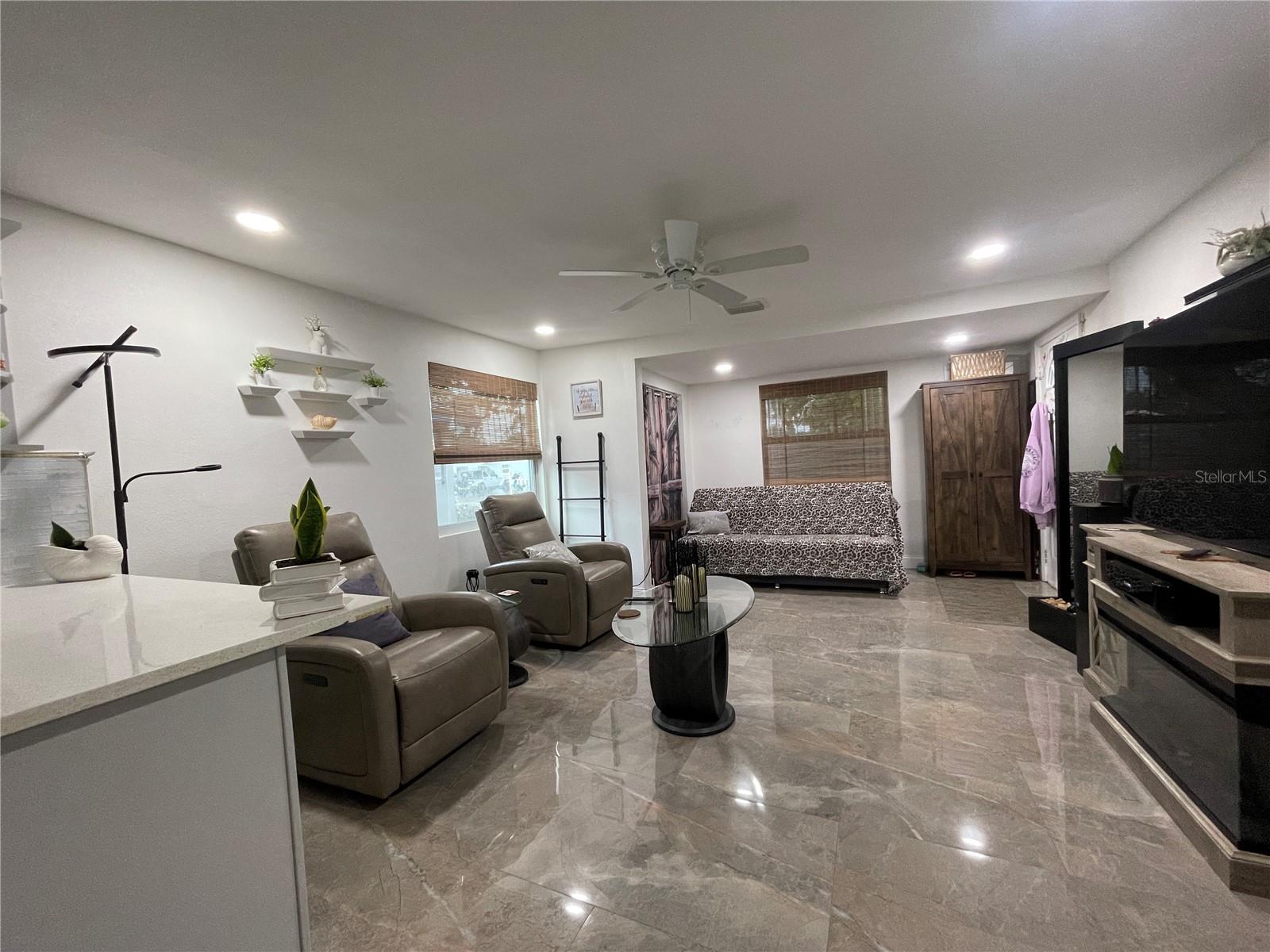 8002 48TH AVE N, ST PETERSBURG, FL, 33709