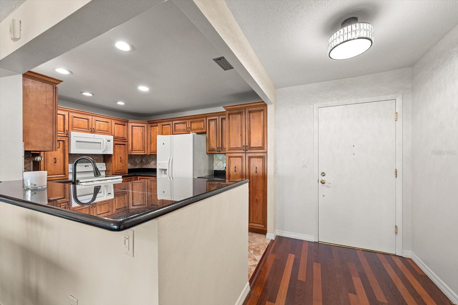 100 BLUFF VIEW DR #506C, BELLEAIR BLUFFS, FL, 33770