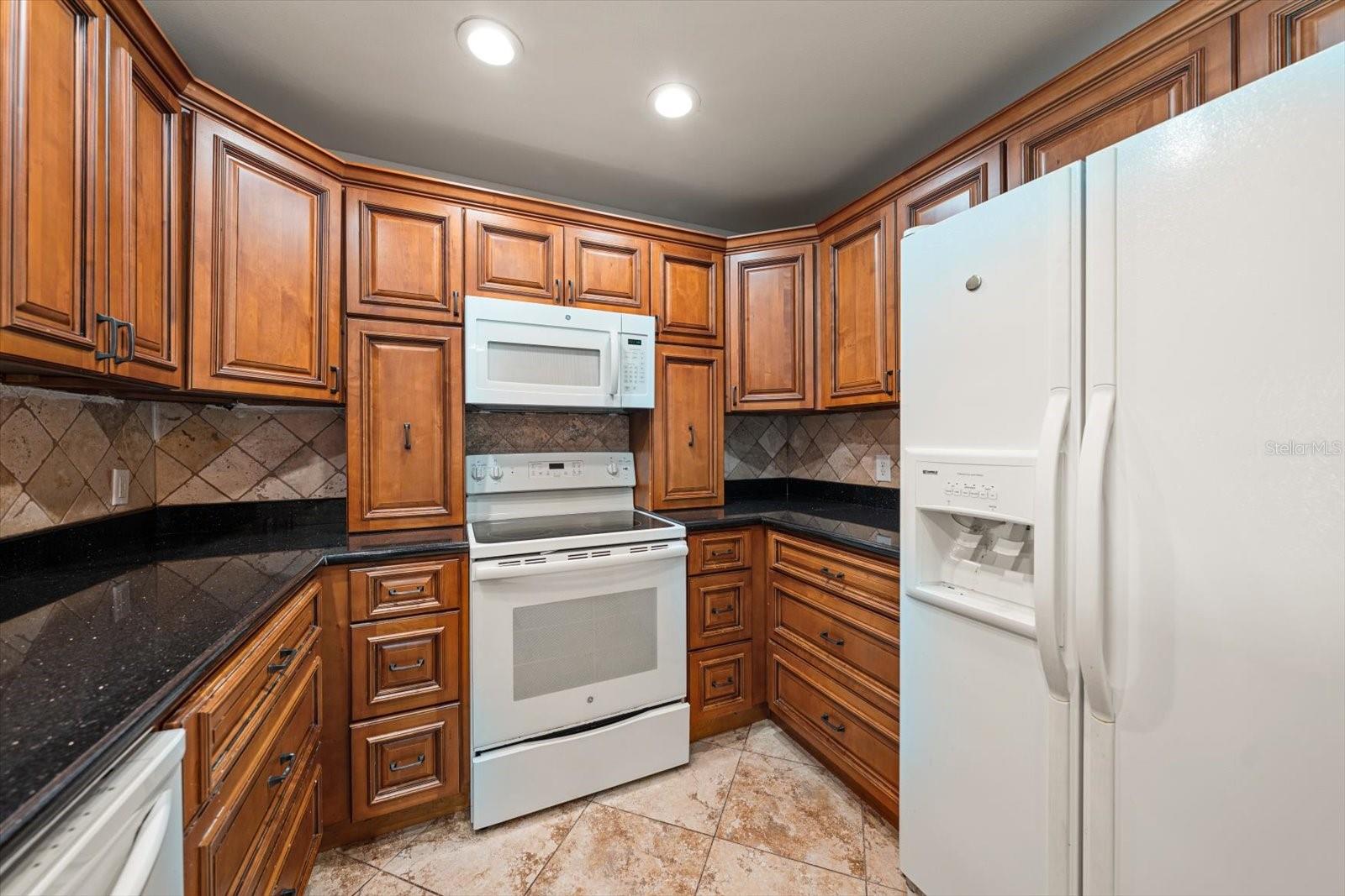 100 BLUFF VIEW DR #506C, BELLEAIR BLUFFS, FL, 33770