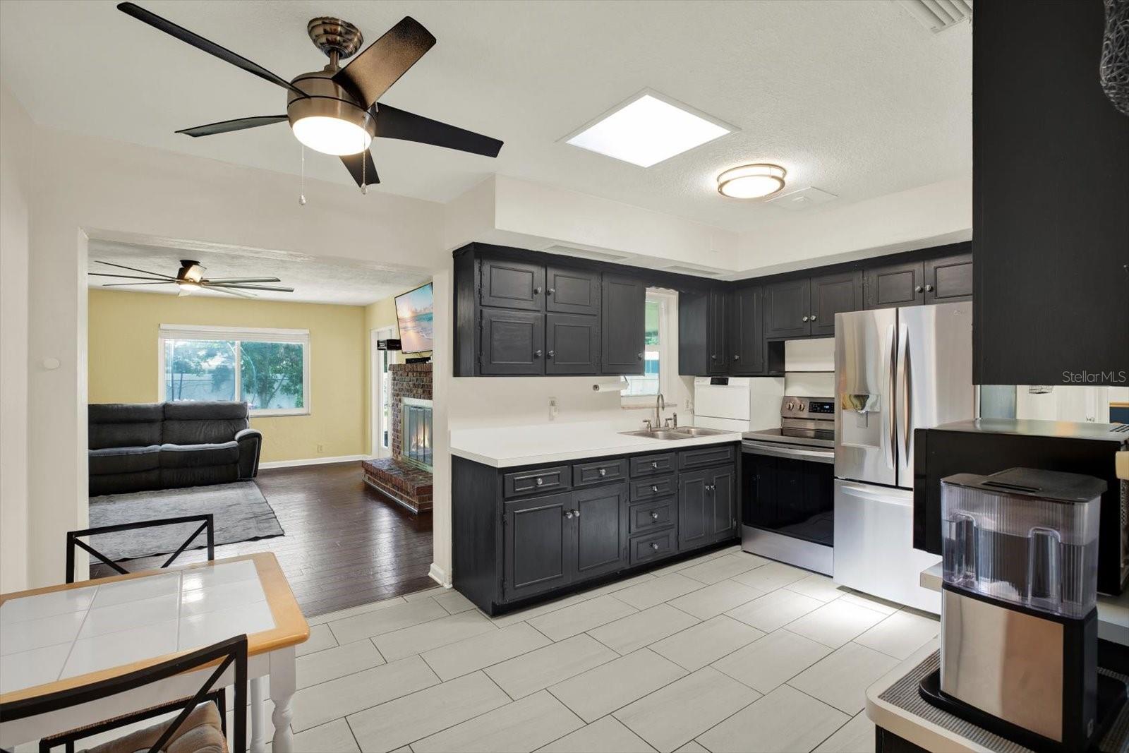 6240 39TH AVE N, ST PETERSBURG, FL, 33709