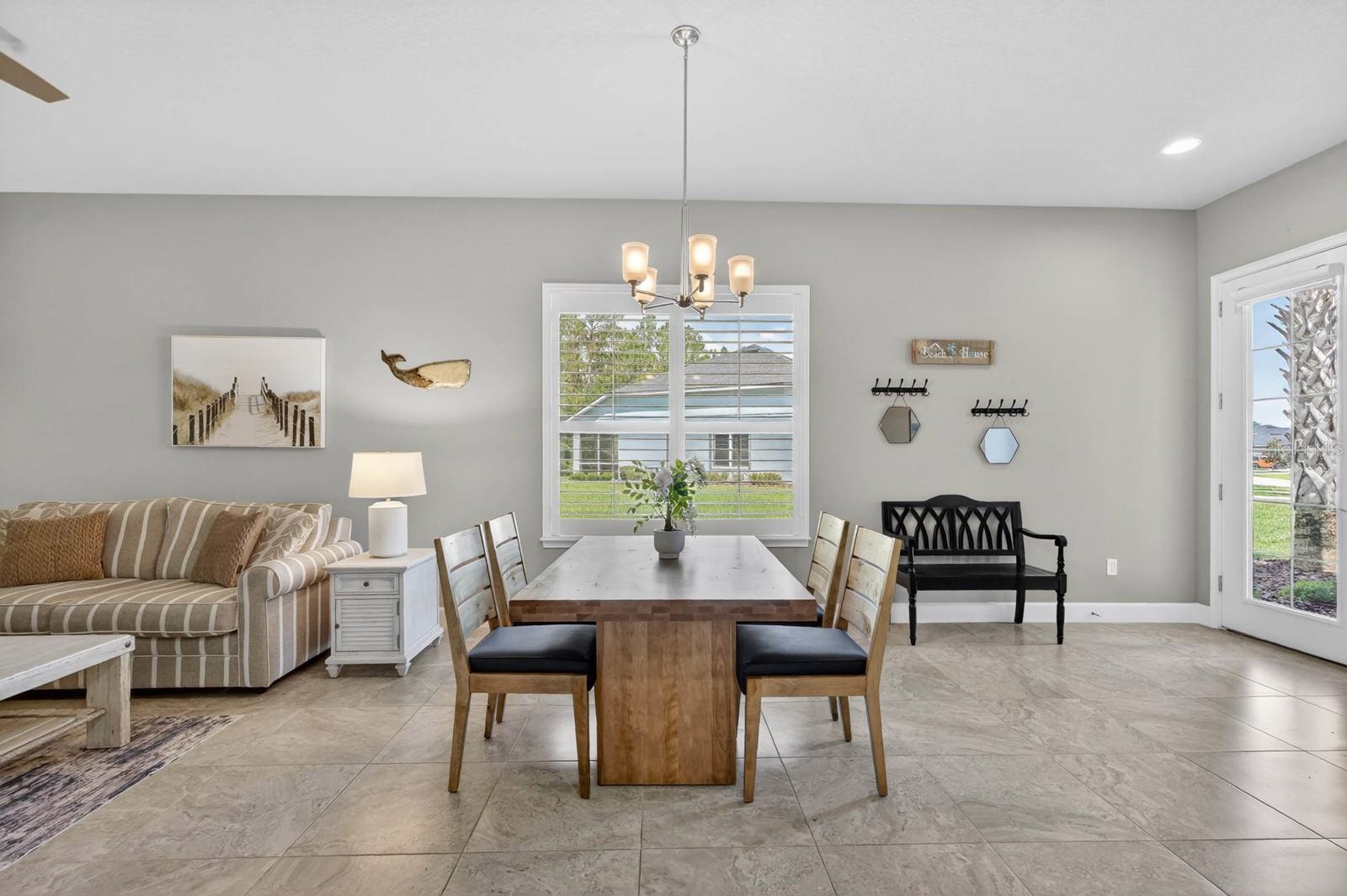 823 PINEWOOD DR, ORMOND BEACH, FL, 32174