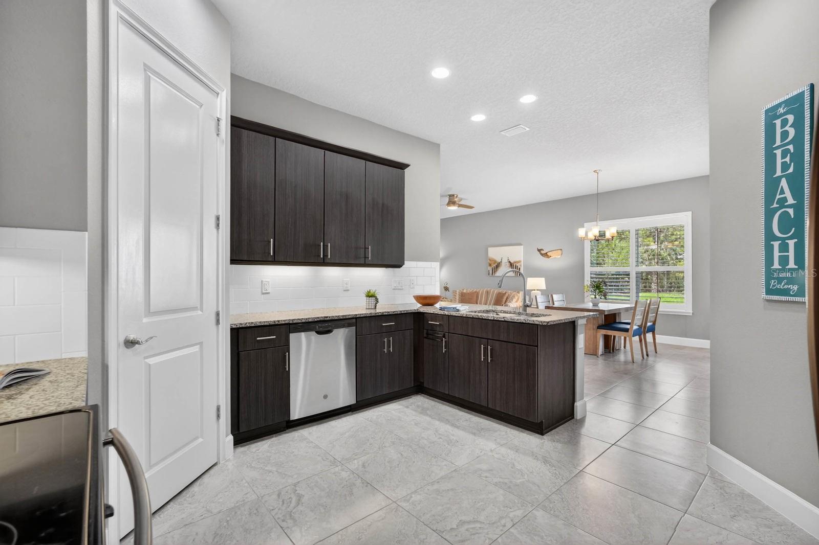 823 PINEWOOD DR, ORMOND BEACH, FL, 32174