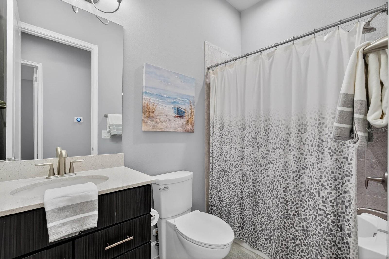 823 PINEWOOD DR, ORMOND BEACH, FL, 32174