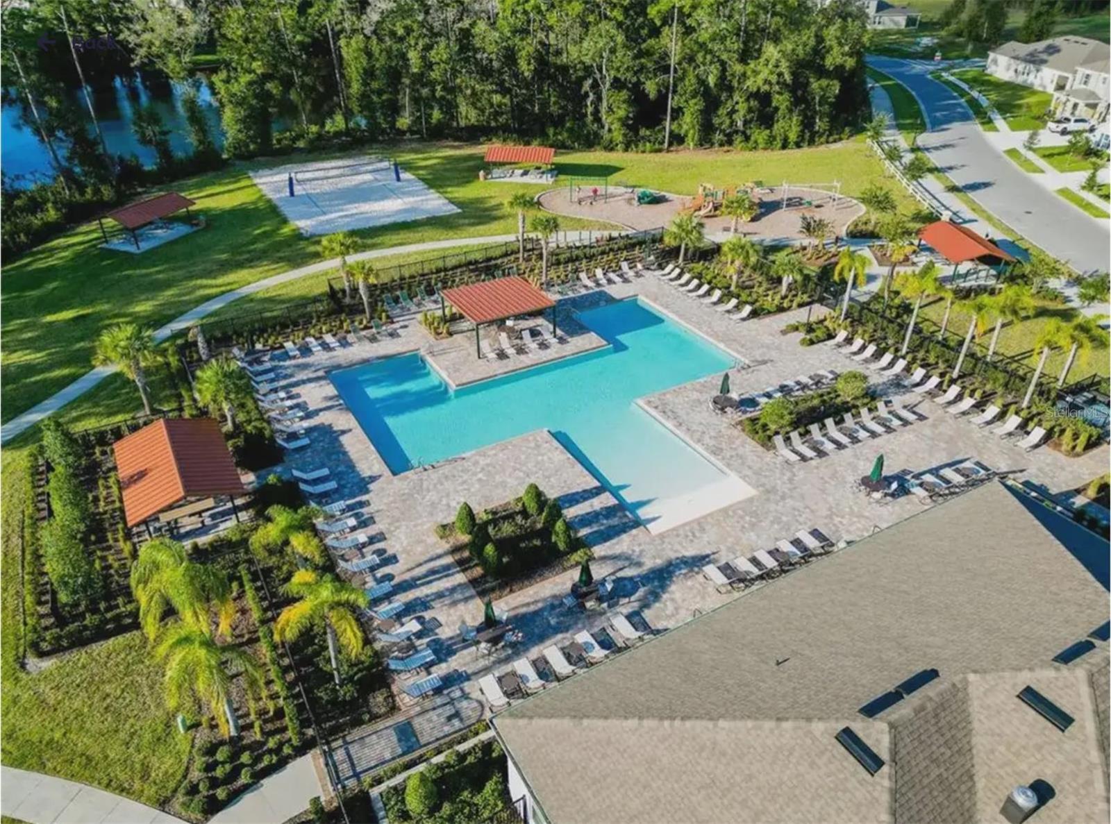 325 CHARLES DR, DELAND, FL, 32724
