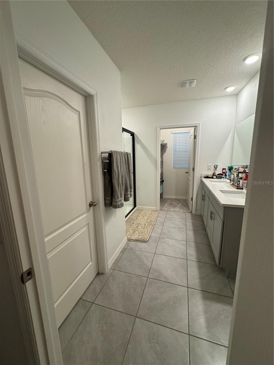 325 CHARLES DR, DELAND, FL, 32724