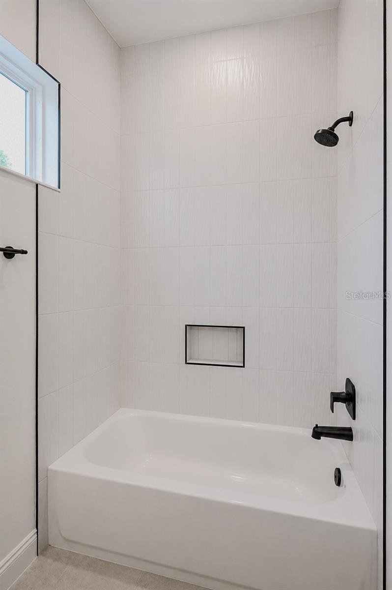68 ERIC DR, PALM COAST, FL, 32164