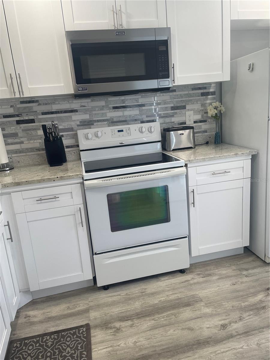 5724 LA PUERTA DEL SOL BLVD #248, ST PETERSBURG, FL, 33715