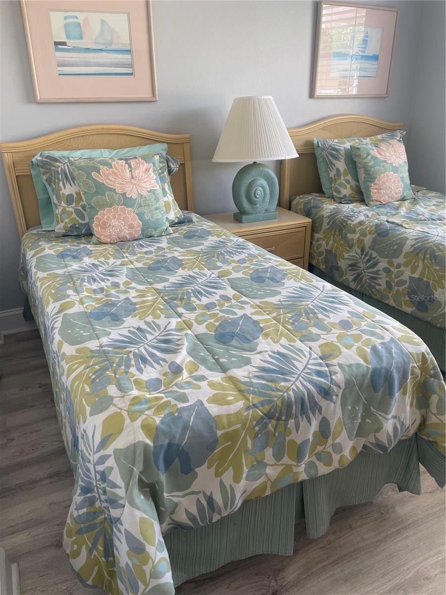 5724 LA PUERTA DEL SOL BLVD #248, ST PETERSBURG, FL, 33715