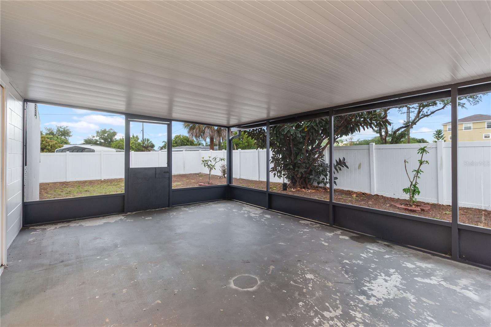 217 FRANCIS DR, APOLLO BEACH, FL, 33572