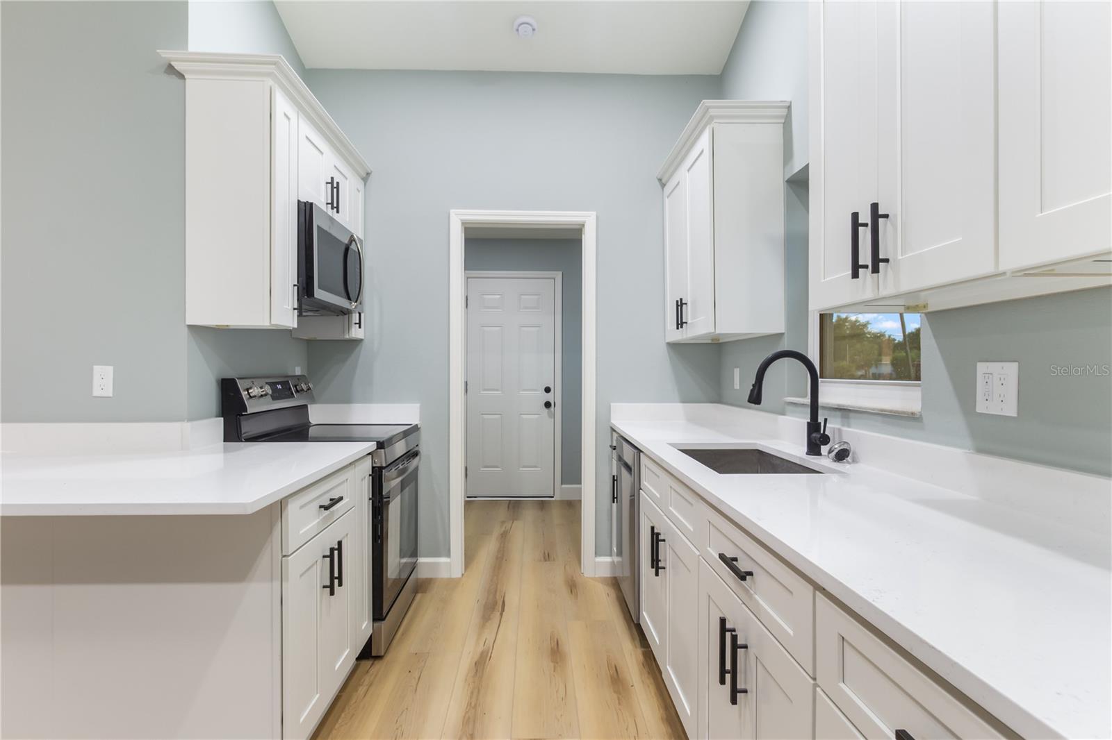 217 FRANCIS DR, APOLLO BEACH, FL, 33572