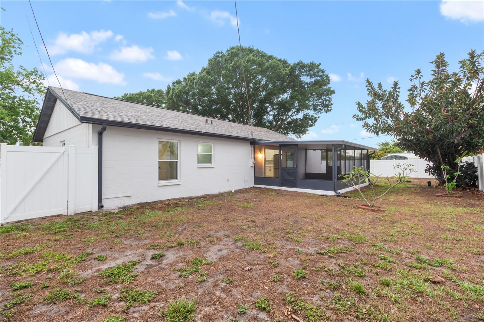 217 FRANCIS DR, APOLLO BEACH, FL, 33572