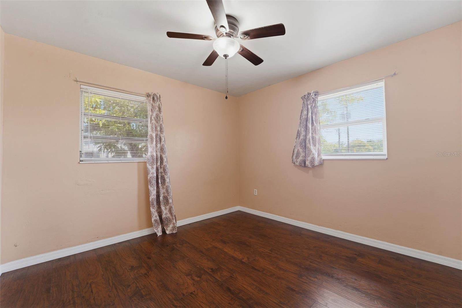 3235 EMERSON AVE S, ST PETERSBURG, FL, 33712