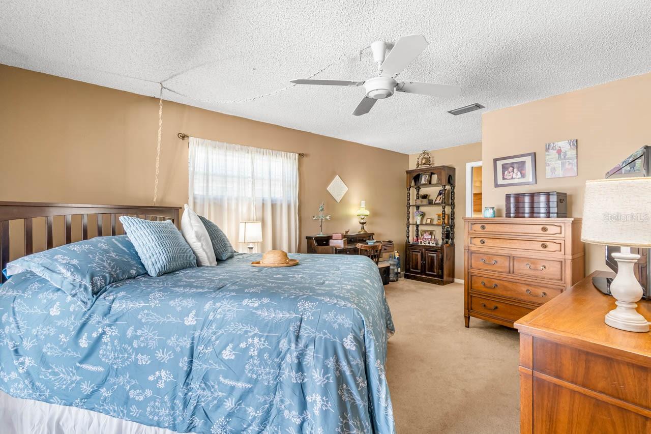 736 FLAMINGO DR, APOLLO BEACH, FL, 33572