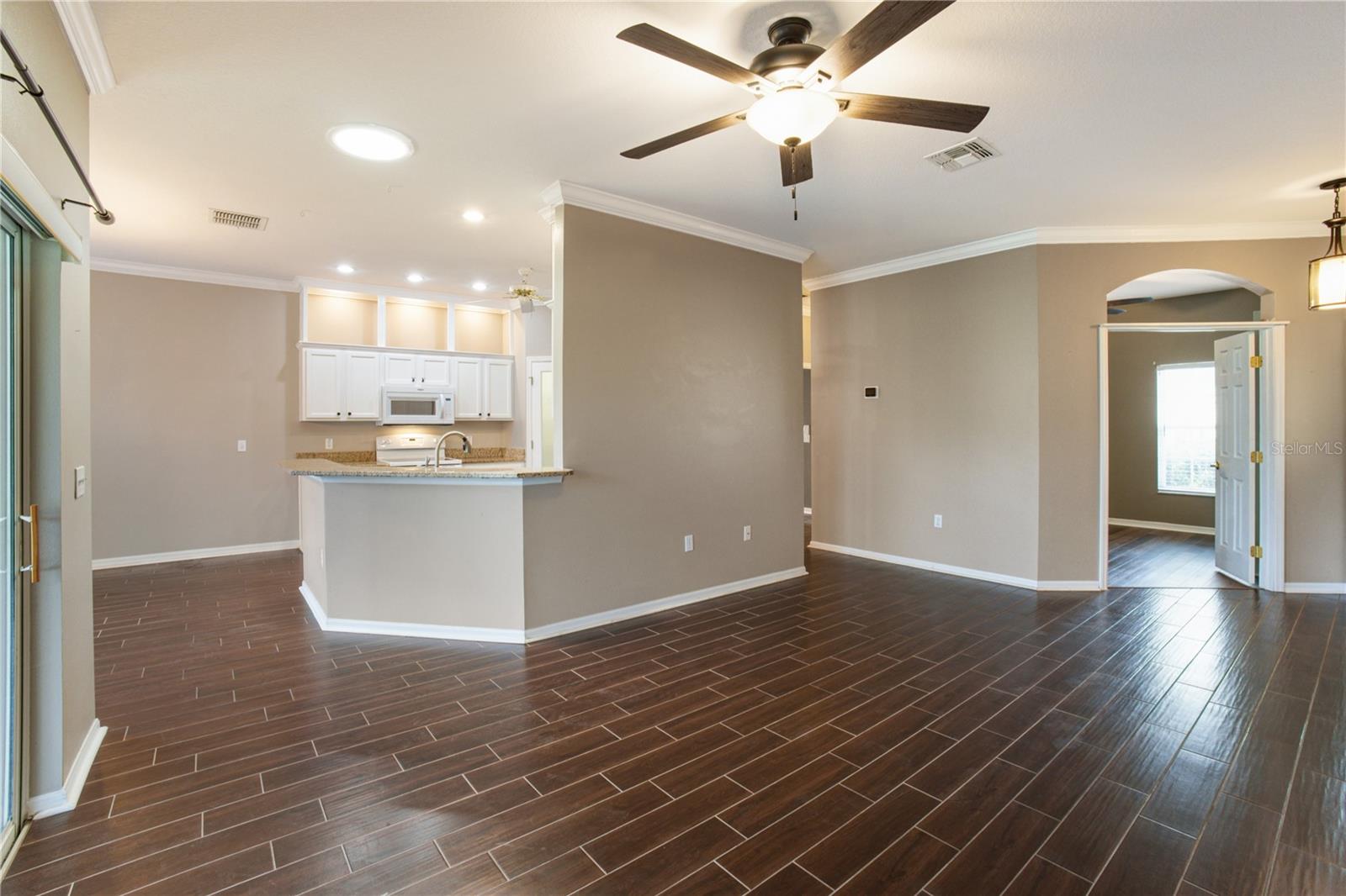 241 FALLING WATER DR, KISSIMMEE, FL, 34759