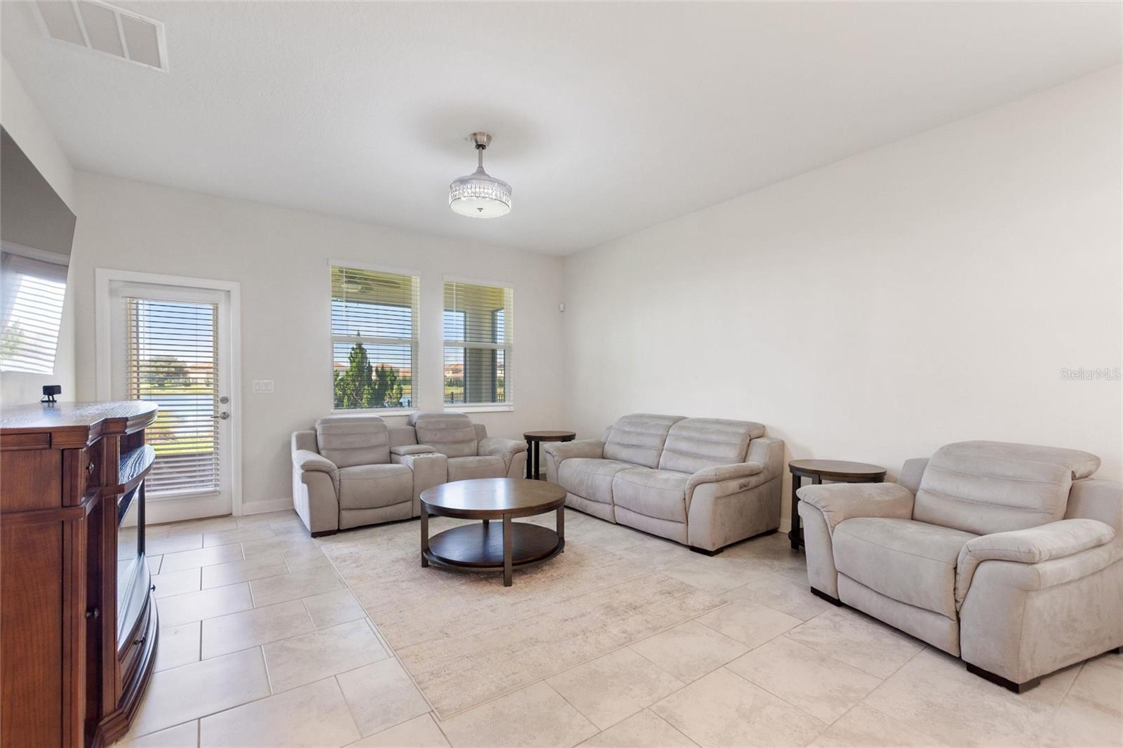 8720 PACIFIC DUNES DR, DAVENPORT, FL, 33896