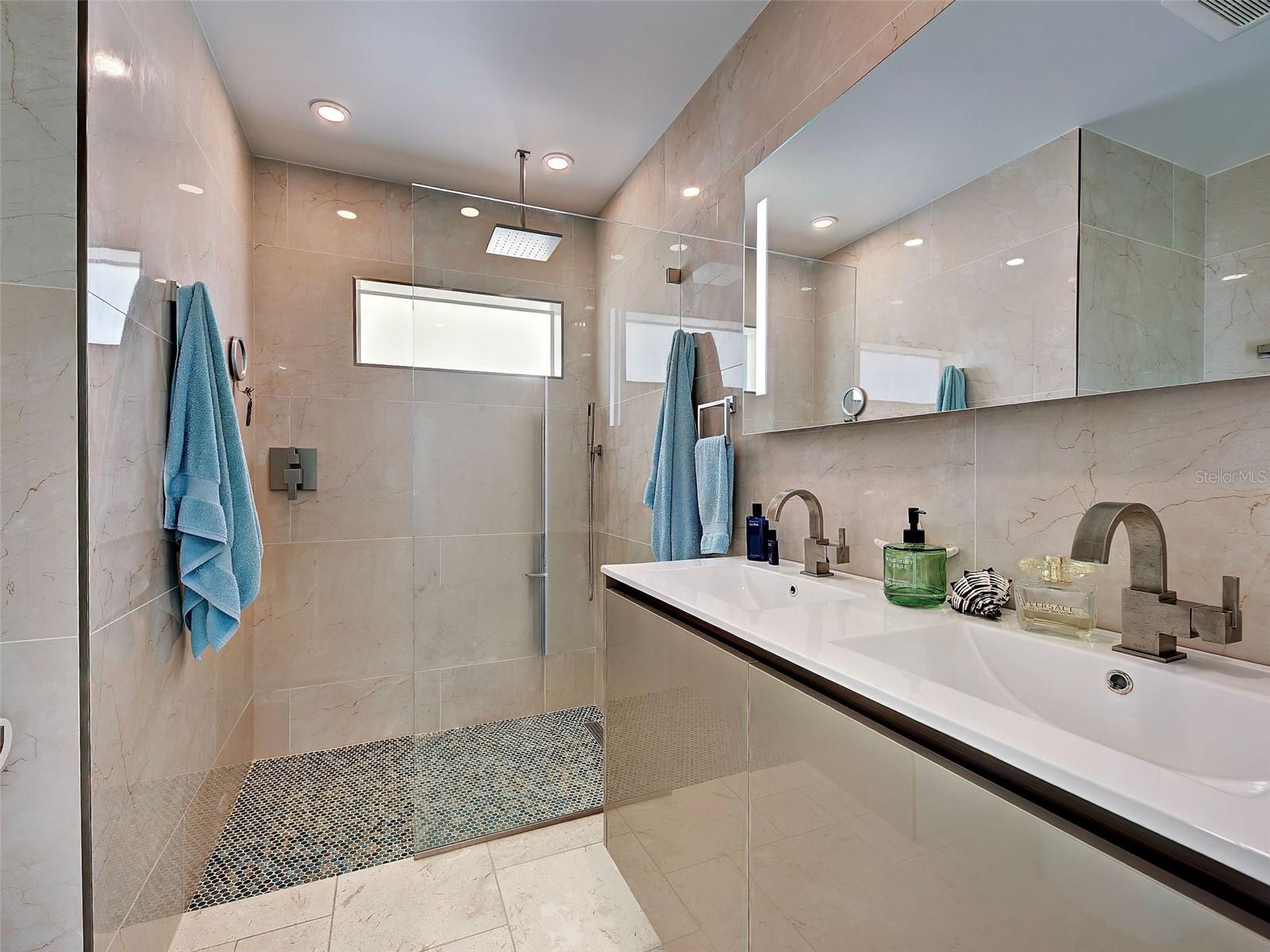 885 WHITE CAP CIR #34, VENICE, FL, 34285