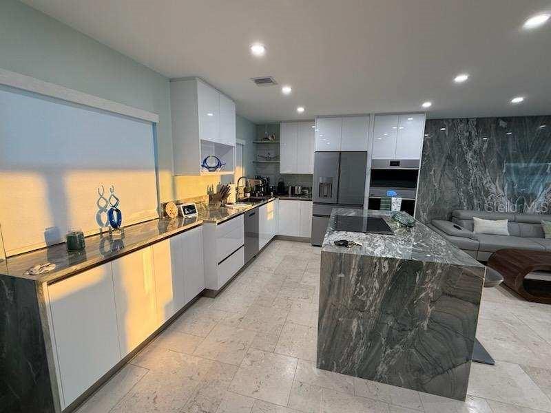885 WHITE CAP CIR #34, VENICE, FL, 34285