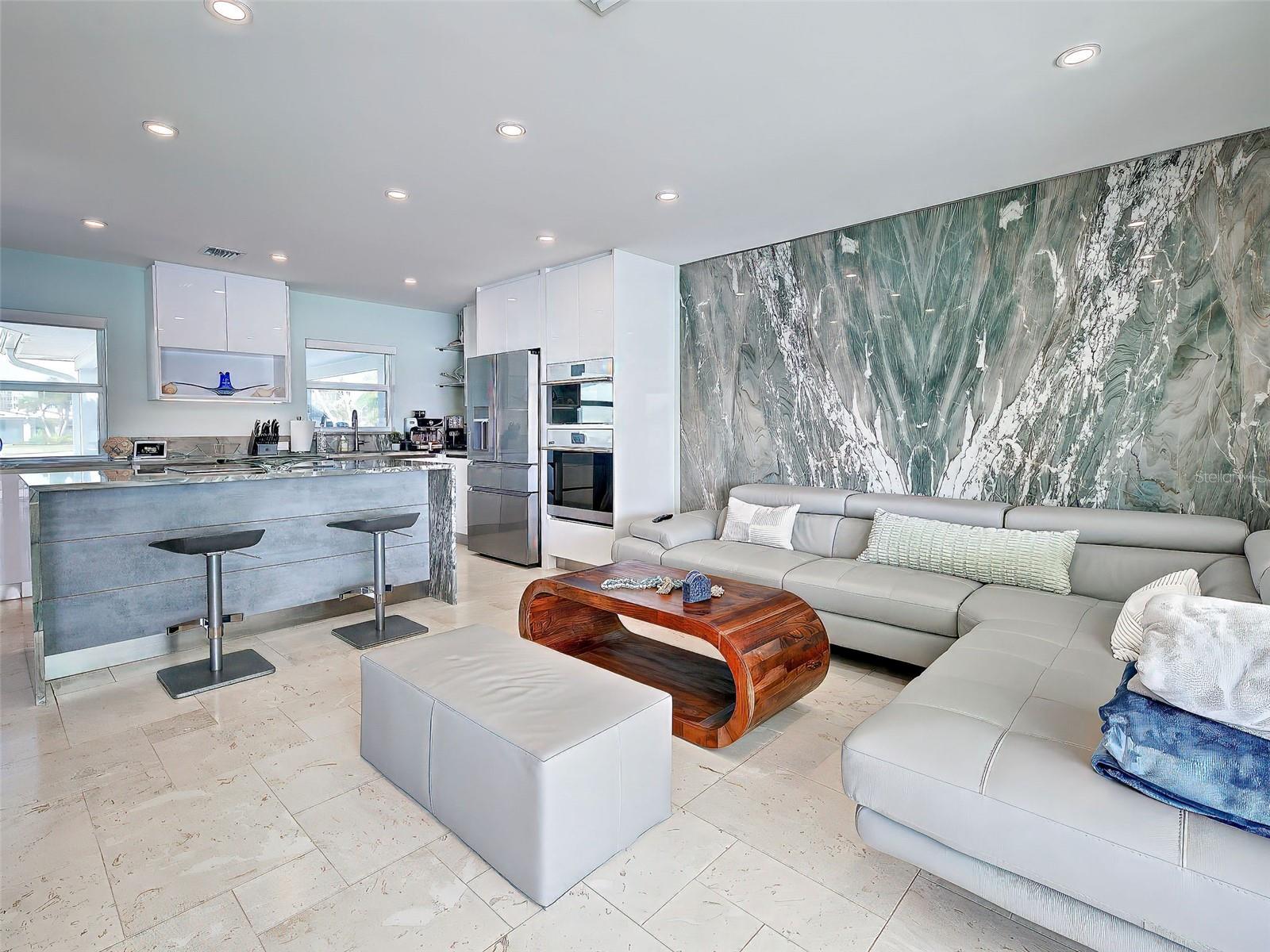 885 WHITE CAP CIR #34, VENICE, FL, 34285
